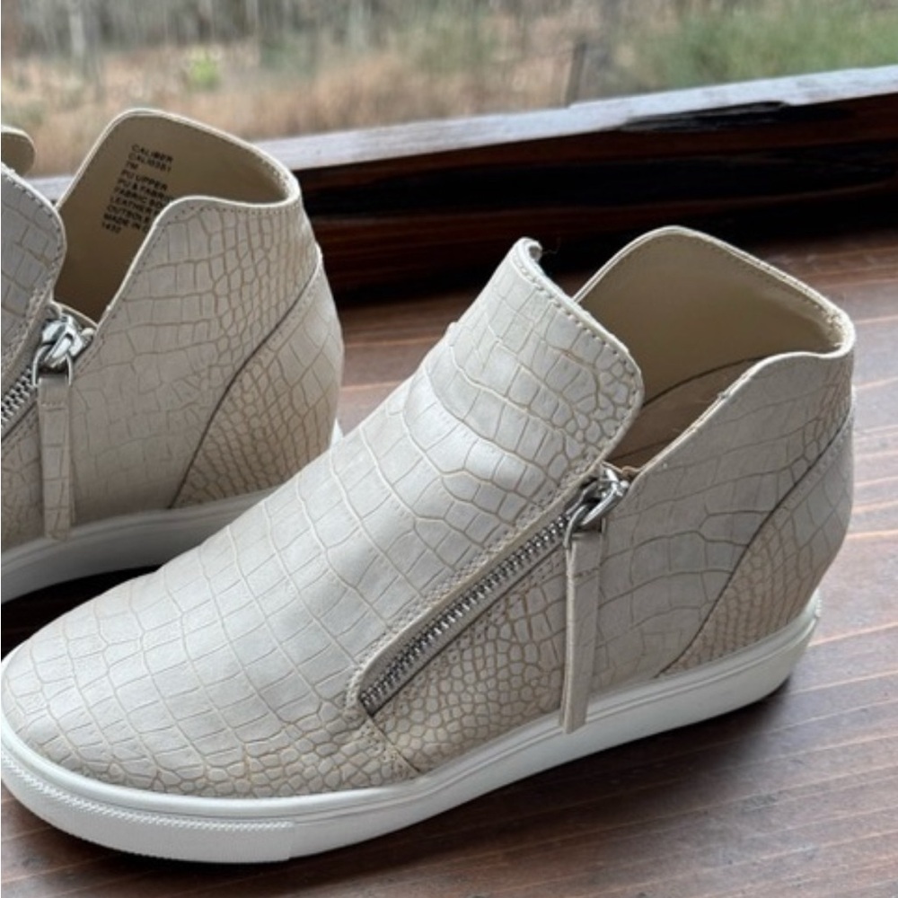 Steve Madden Caliber Faux Croc High Top Zip Platform Sneakers 7 VGC